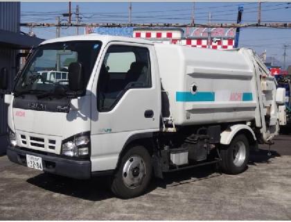 Isuzu ELF Truck