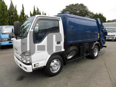 Isuzu ELF Truck