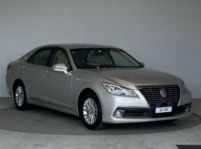 Toyota Crown Hybrid