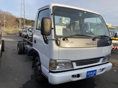 Isuzu ELF Truck