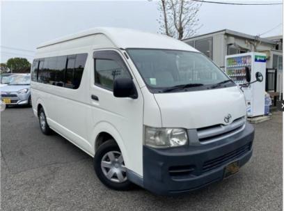 Toyota Hiace Commuter