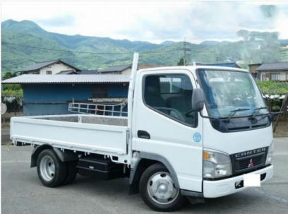 Mitsubishi Fuso Canter.