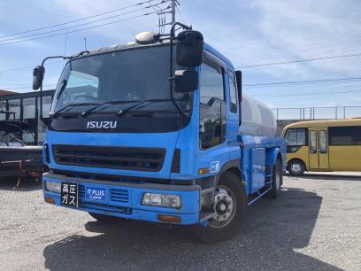 Isuzu Giga