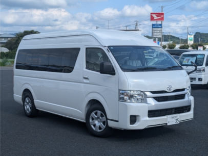 Toyota Hiace Commuter