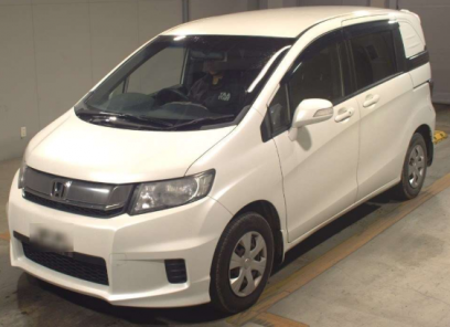 Honda Freed Spike