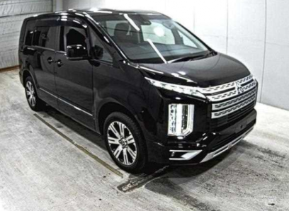 Mitsubishi Delica D:5