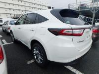 TOYOTA HARRIER 2017