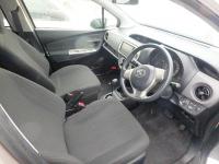TOYOTA VITZ 2016