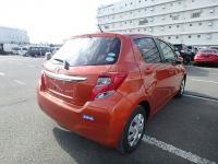 TOYOTA VITZ 2016