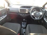 TOYOTA VITZ 2015
