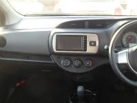 TOYOTA VITZ 2015