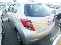 TOYOTA VITZ 2015