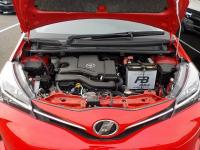 TOYOTA VITZ 2015