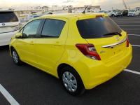 TOYOTA VITZ 2016
