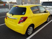 TOYOTA VITZ 2016