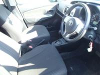 TOYOTA VITZ 2015