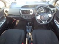 TOYOTA VITZ 2015