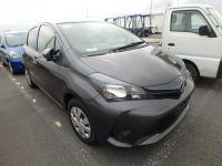 TOYOTA VITZ 2015