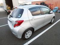 TOYOTA VITZ 2015