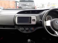 TOYOTA VITZ 2014
