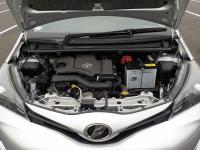 TOYOTA VITZ 2014