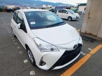 TOYOTA VITZ 2017