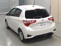 TOYOTA VITZ 2017