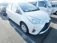 TOYOTA VITZ 2017