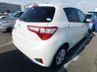 TOYOTA VITZ 2017