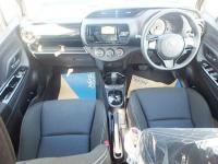 TOYOTA VITZ 2017