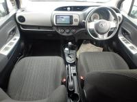 TOYOTA VITZ 2015