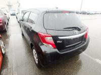 TOYOTA VITZ 2015
