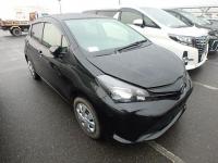 TOYOTA VITZ 2015
