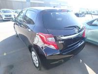TOYOTA VITZ 2016