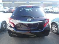TOYOTA VITZ 2016