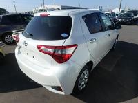 TOYOTA VITZ 2018