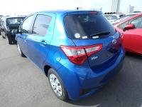 TOYOTA VITZ 2017