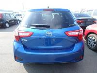 TOYOTA VITZ 2017