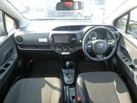 TOYOTA VITZ 2017