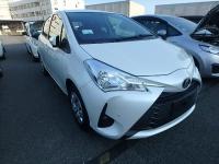 TOYOTA VITZ 2017