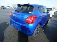 SUZUKI Swift 2017
