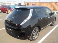 NISSAN LEAF 2017