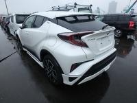 TOYOTA C-HR 2017
