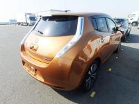 NISSAN LEAF 2016