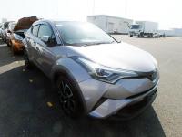 TOYOTA C-HR 2017