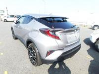 TOYOTA C-HR 2017
