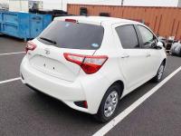 TOYOTA VITZ 2018