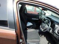 TOYOTA VITZ 2015
