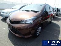 TOYOTA VITZ 2015