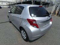 TOYOTA VITZ 2015